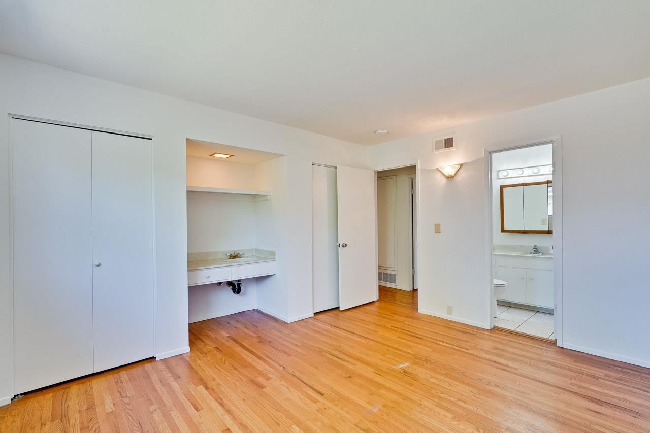 Detail Gallery Image 32 of 81 For 2517 Tolworth Dr, San Jose,  CA 95128 - 3 Beds | 2 Baths
