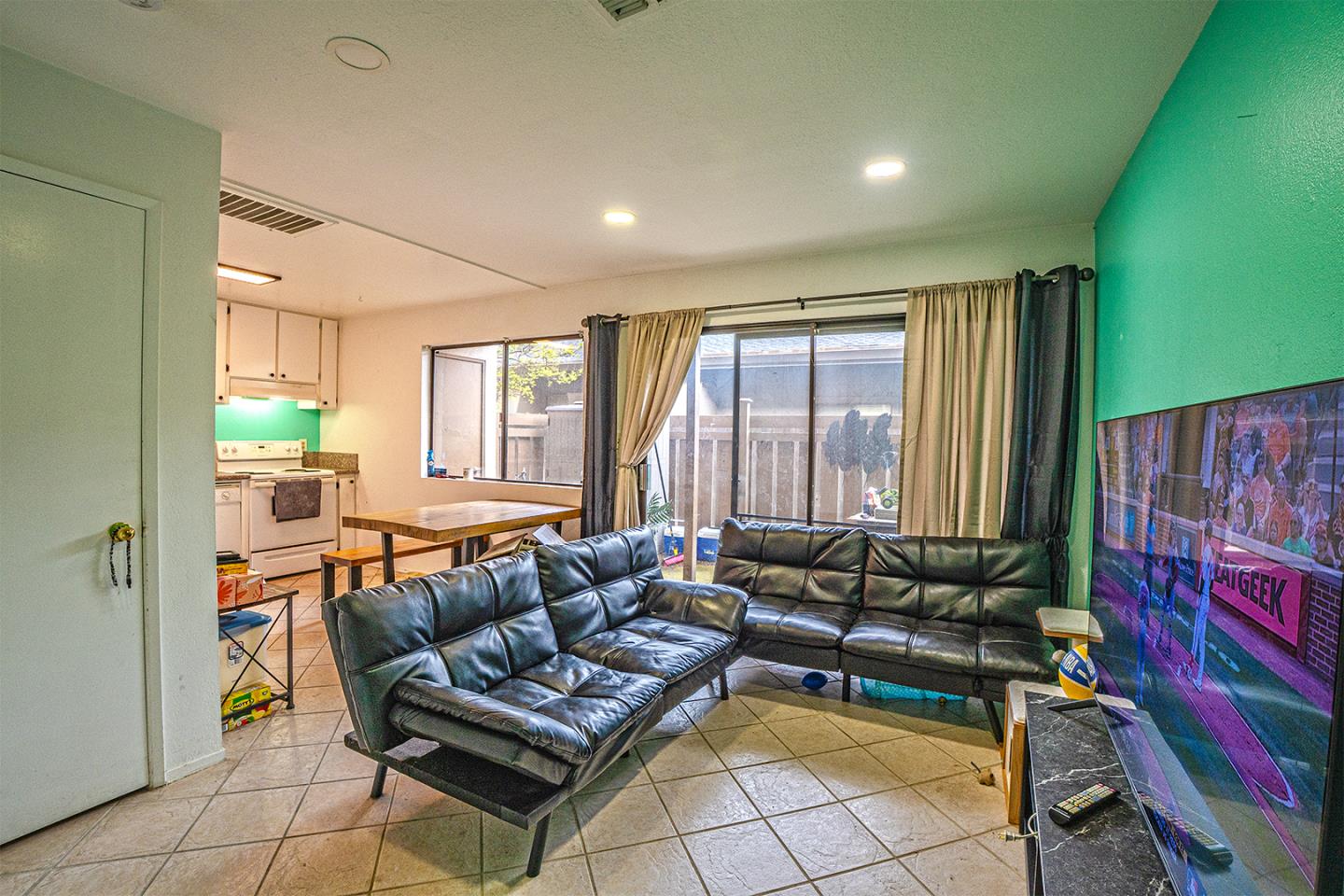 Detail Gallery Image 4 of 18 For 2905 Niagra St #168,  Turlock,  CA 95382 - 1 Beds | 1 Baths