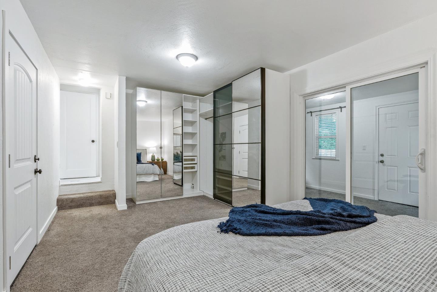 Detail Gallery Image 13 of 46 For 1960 La Madrona Dr, Santa Cruz,  CA 95060 - 2 Beds | 2 Baths