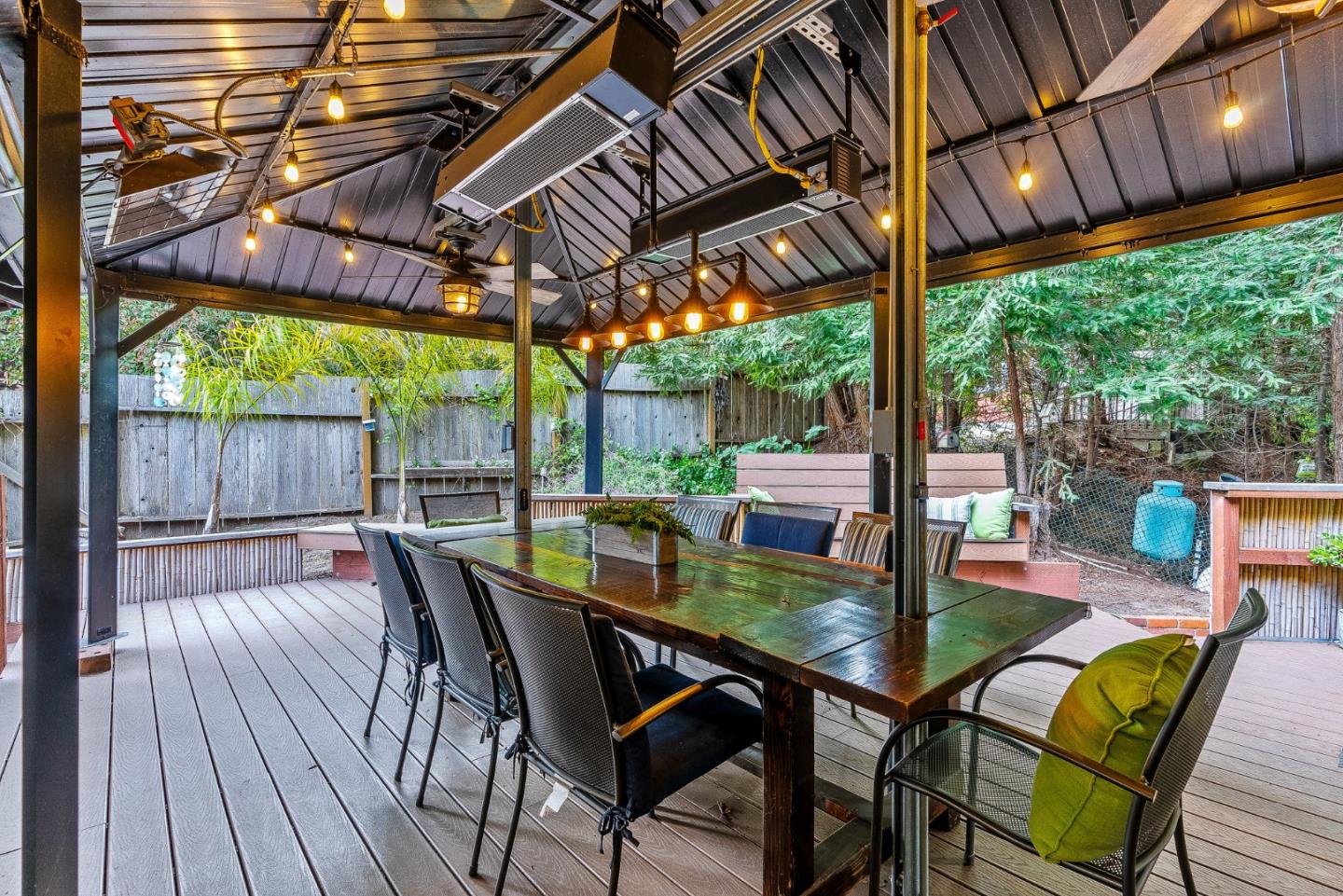 Detail Gallery Image 21 of 46 For 1960 La Madrona Dr, Santa Cruz,  CA 95060 - 2 Beds | 2 Baths