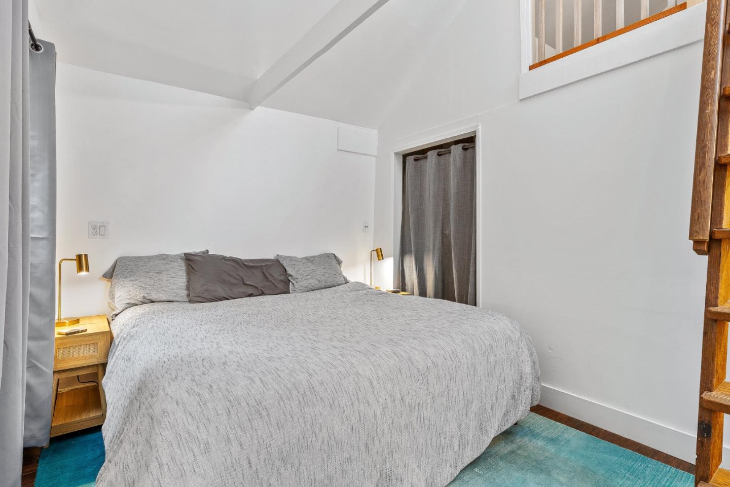 Detail Gallery Image 30 of 46 For 1960 La Madrona Dr, Santa Cruz,  CA 95060 - 2 Beds | 2 Baths