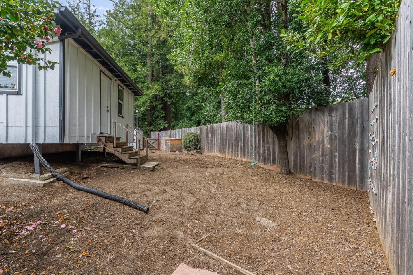 Detail Gallery Image 35 of 46 For 1960 La Madrona Dr, Santa Cruz,  CA 95060 - 2 Beds | 2 Baths