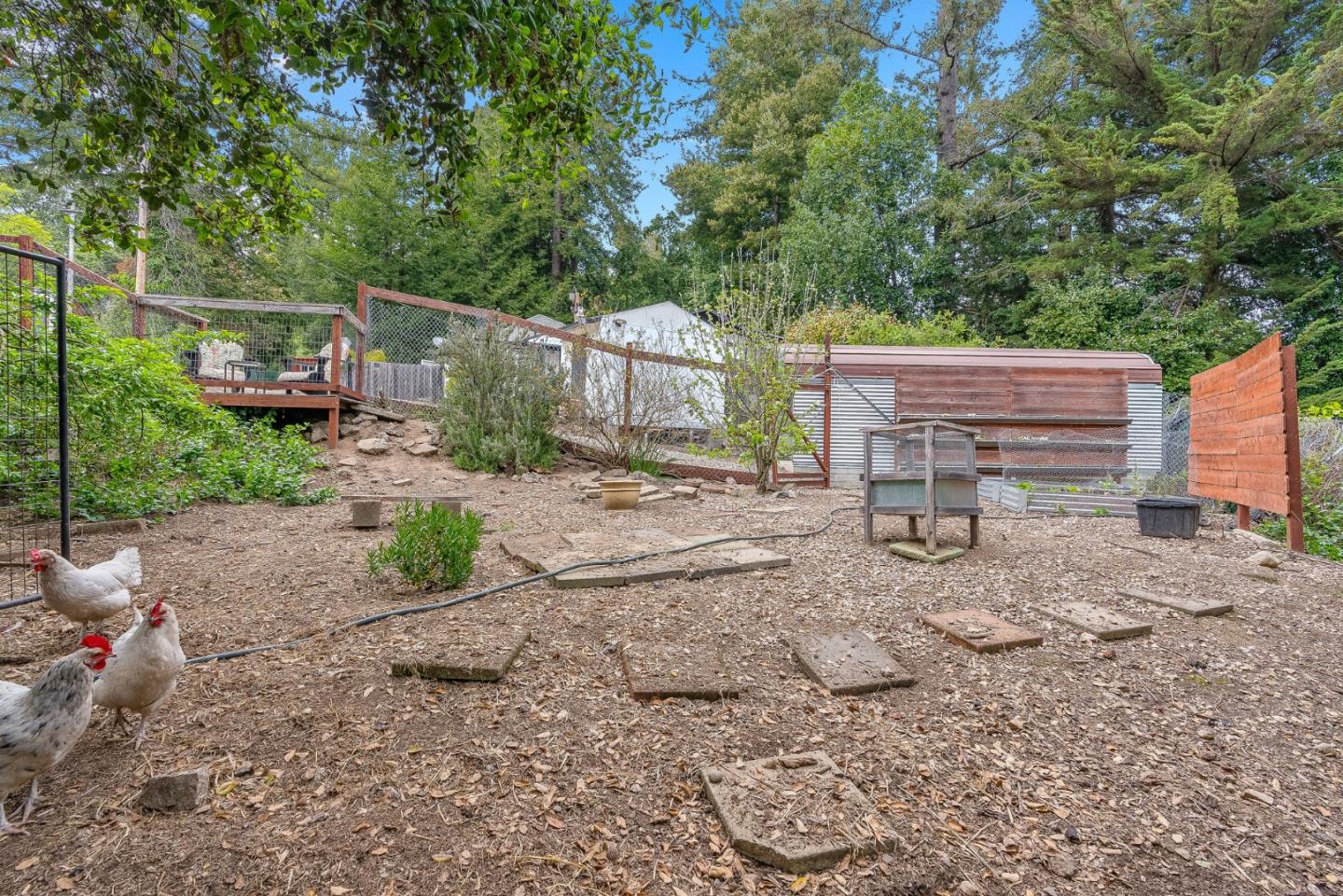 Detail Gallery Image 38 of 46 For 1960 La Madrona Dr, Santa Cruz,  CA 95060 - 2 Beds | 2 Baths