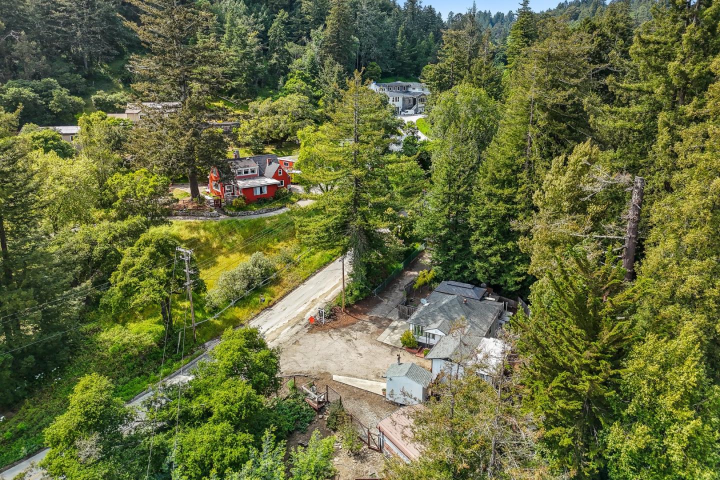 Detail Gallery Image 45 of 46 For 1960 La Madrona Dr, Santa Cruz,  CA 95060 - 2 Beds | 2 Baths
