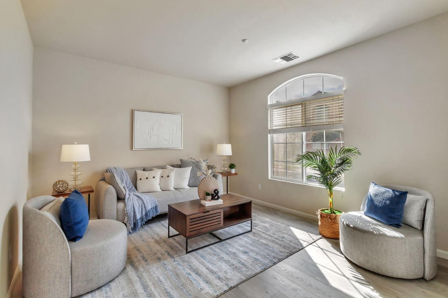 Detail Gallery Image 2 of 26 For 1367 Trailside Ct, San Jose,  CA 95138 - 4 Beds | 3/1 Baths