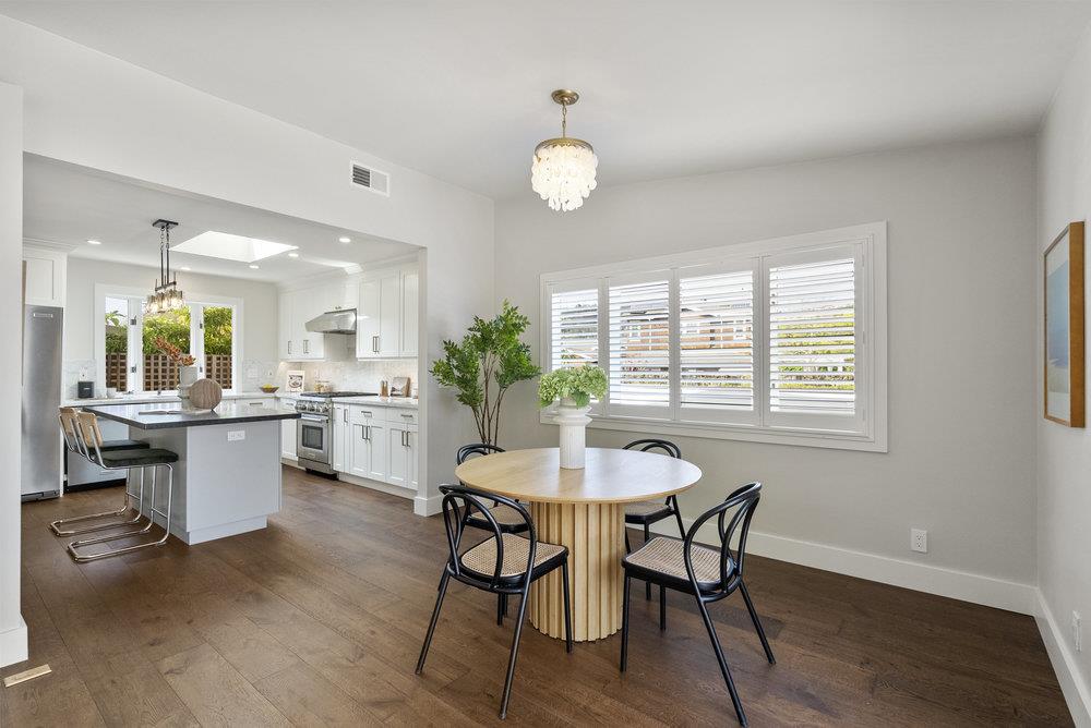 Detail Gallery Image 13 of 53 For 329 San Rafael Ave, Belvedere,  CA 94920 - 3 Beds | 2/1 Baths