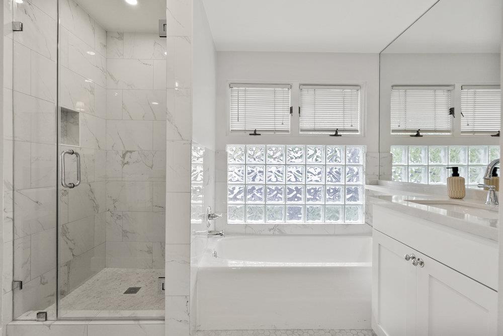 Detail Gallery Image 27 of 53 For 329 San Rafael Ave, Belvedere,  CA 94920 - 3 Beds | 2/1 Baths
