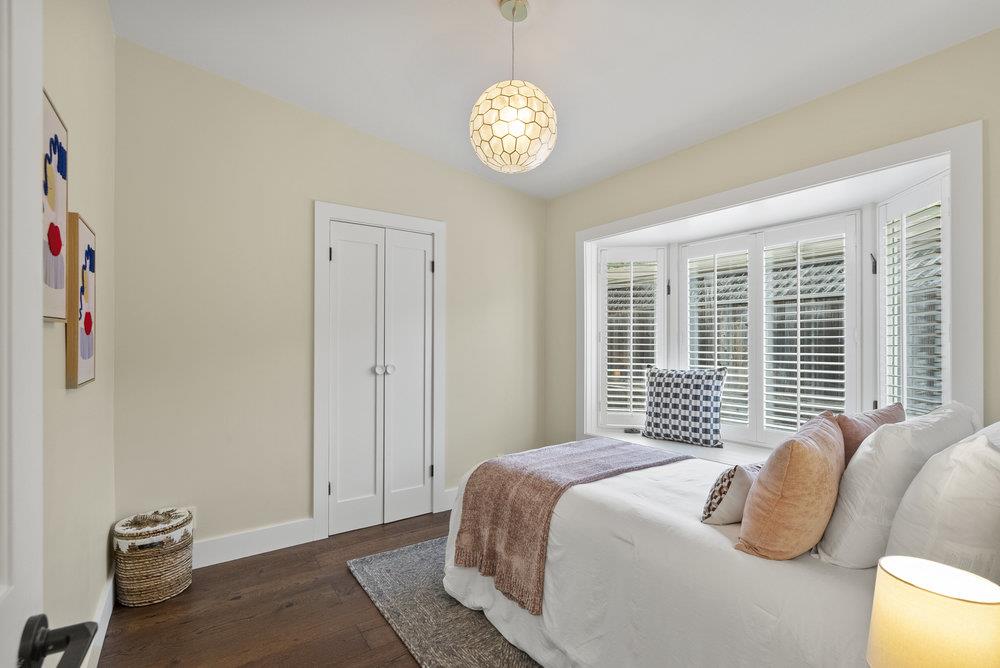 Detail Gallery Image 33 of 53 For 329 San Rafael Ave, Belvedere,  CA 94920 - 3 Beds | 2/1 Baths