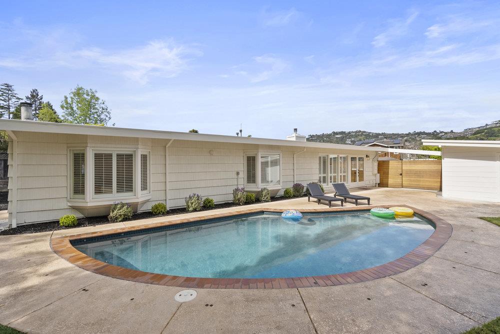 Detail Gallery Image 36 of 53 For 329 San Rafael Ave, Belvedere,  CA 94920 - 3 Beds | 2/1 Baths