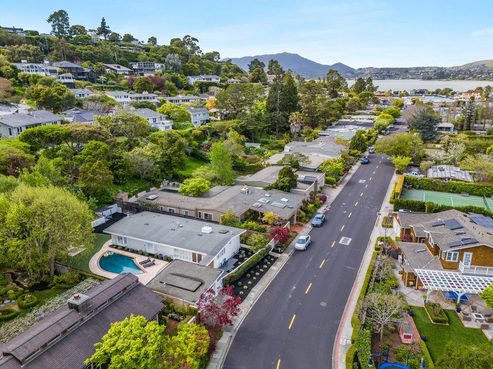 Detail Gallery Image 44 of 53 For 329 San Rafael Ave, Belvedere,  CA 94920 - 3 Beds | 2/1 Baths