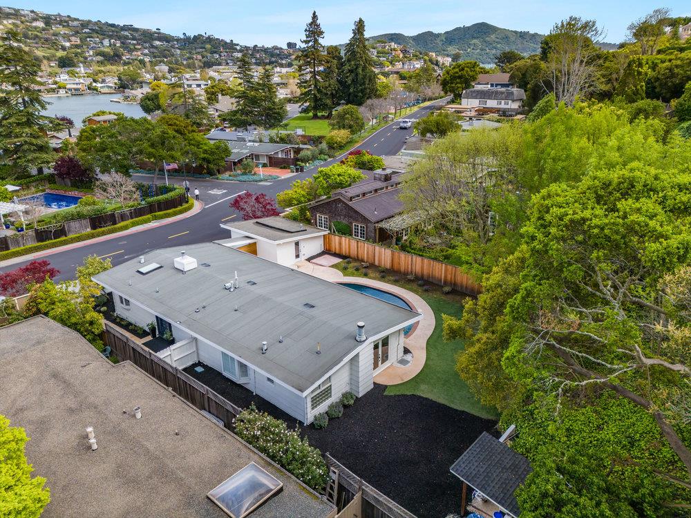 Detail Gallery Image 46 of 53 For 329 San Rafael Ave, Belvedere,  CA 94920 - 3 Beds | 2/1 Baths