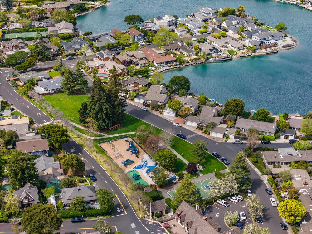 Detail Gallery Image 49 of 53 For 329 San Rafael Ave, Belvedere,  CA 94920 - 3 Beds | 2/1 Baths