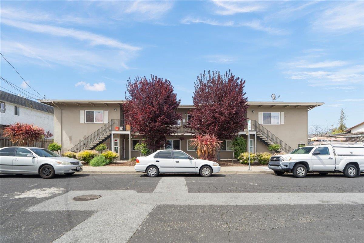 Detail Gallery Image 3 of 19 For 645 Elm St, Redwood City,  CA 94063 - – Beds | – Baths