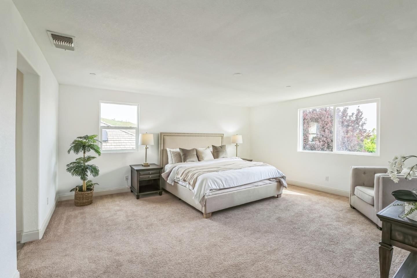 Detail Gallery Image 15 of 33 For 5278 Jacque Bell Ln, Fairfield,  CA 94533 - 4 Beds | 3/1 Baths