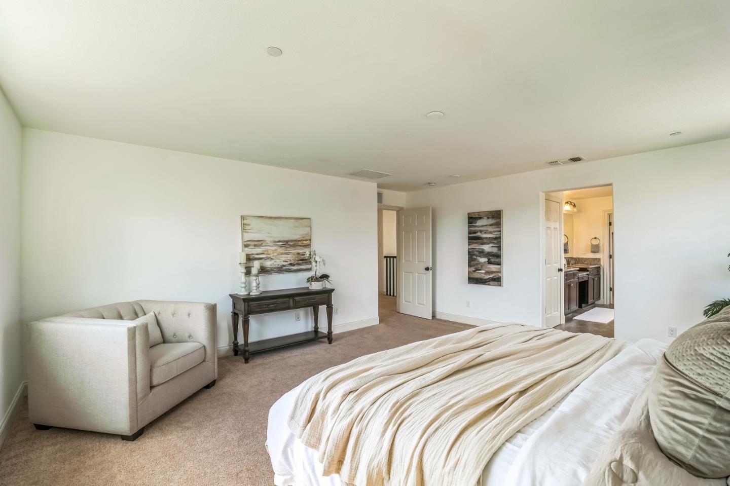 Detail Gallery Image 17 of 33 For 5278 Jacque Bell Ln, Fairfield,  CA 94533 - 4 Beds | 3/1 Baths
