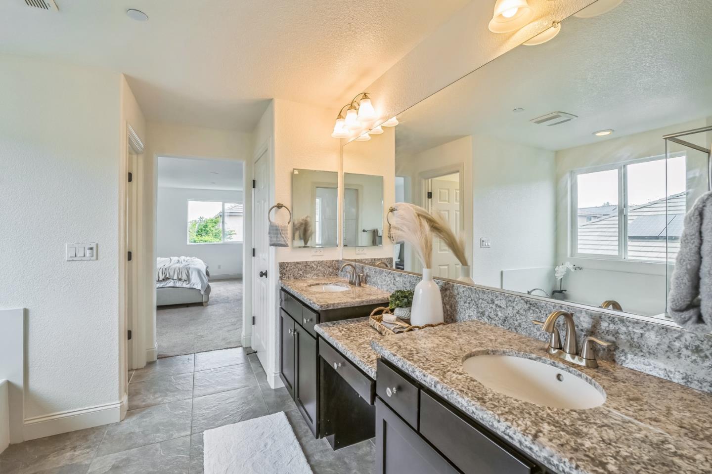 Detail Gallery Image 19 of 33 For 5278 Jacque Bell Ln, Fairfield,  CA 94533 - 4 Beds | 3/1 Baths