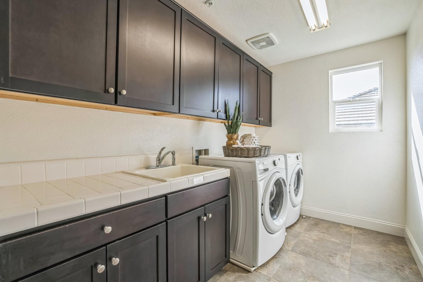 Detail Gallery Image 28 of 33 For 5278 Jacque Bell Ln, Fairfield,  CA 94533 - 4 Beds | 3/1 Baths