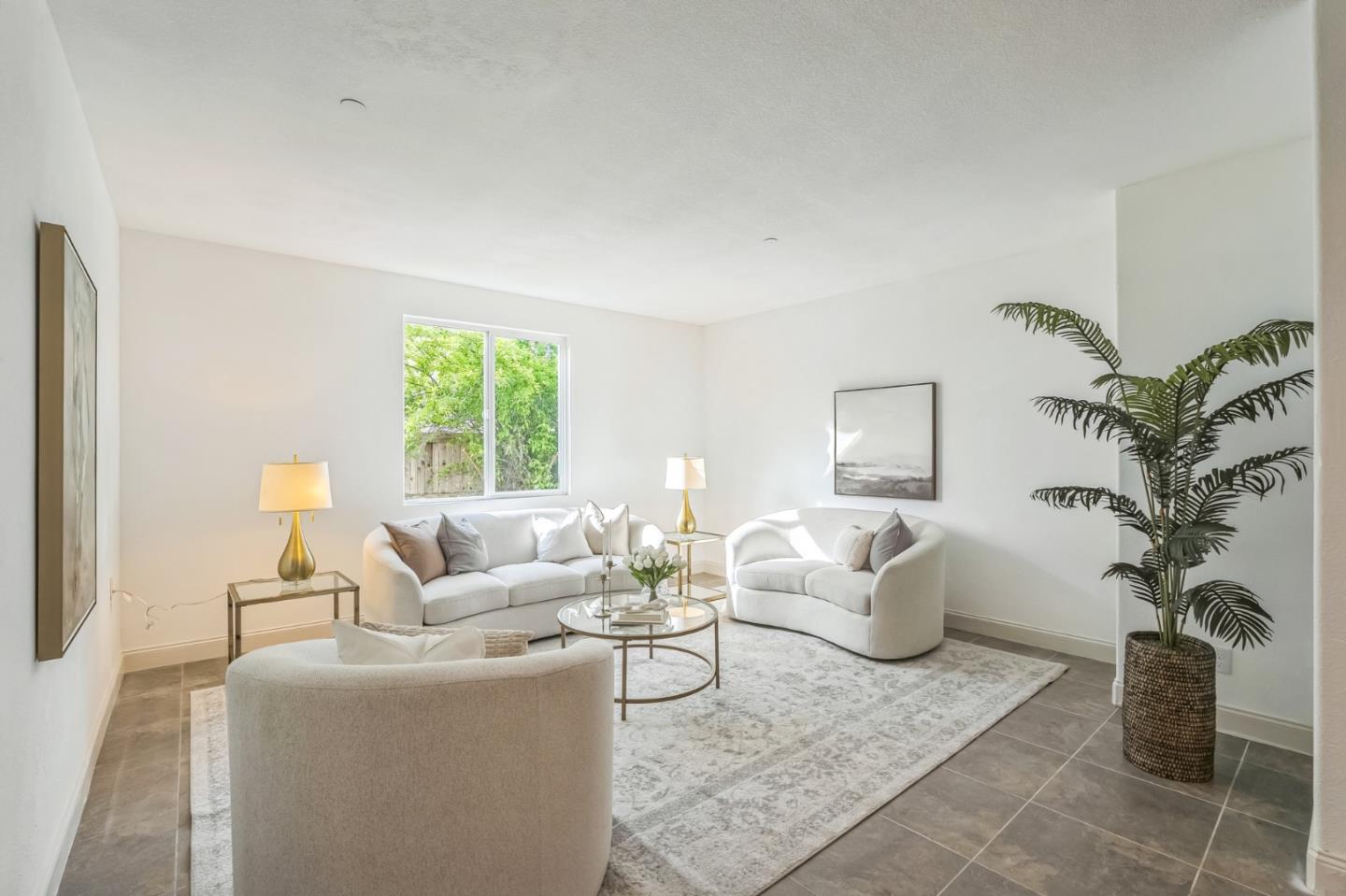 Detail Gallery Image 5 of 33 For 5278 Jacque Bell Ln, Fairfield,  CA 94533 - 4 Beds | 3/1 Baths