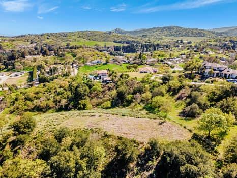 Detail Gallery Image 9 of 20 For 15311 Sycamore Dr, Morgan Hill,  CA 95037 - – Beds | – Baths
