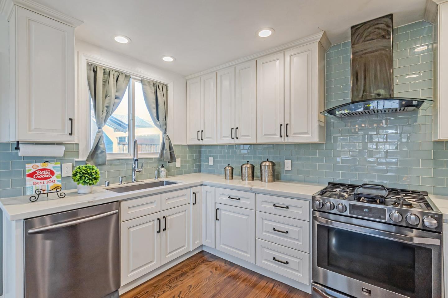 Detail Gallery Image 18 of 35 For 346 Ridge Vista Ave, San Jose,  CA 95127 - 3 Beds | 1 Baths