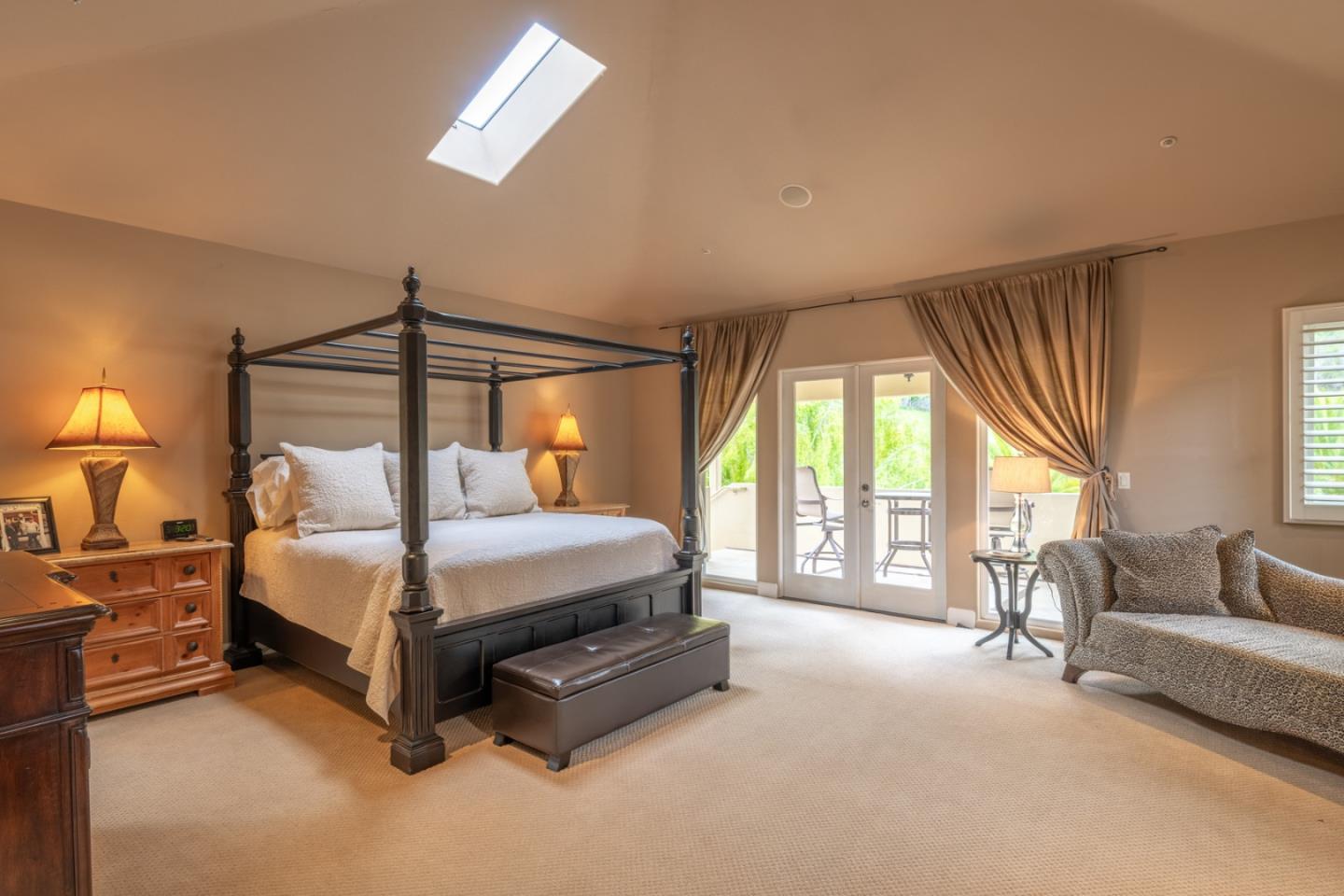 Detail Gallery Image 20 of 43 For 25224 Casiano Dr, Salinas,  CA 93908 - 6 Beds | 6/2 Baths