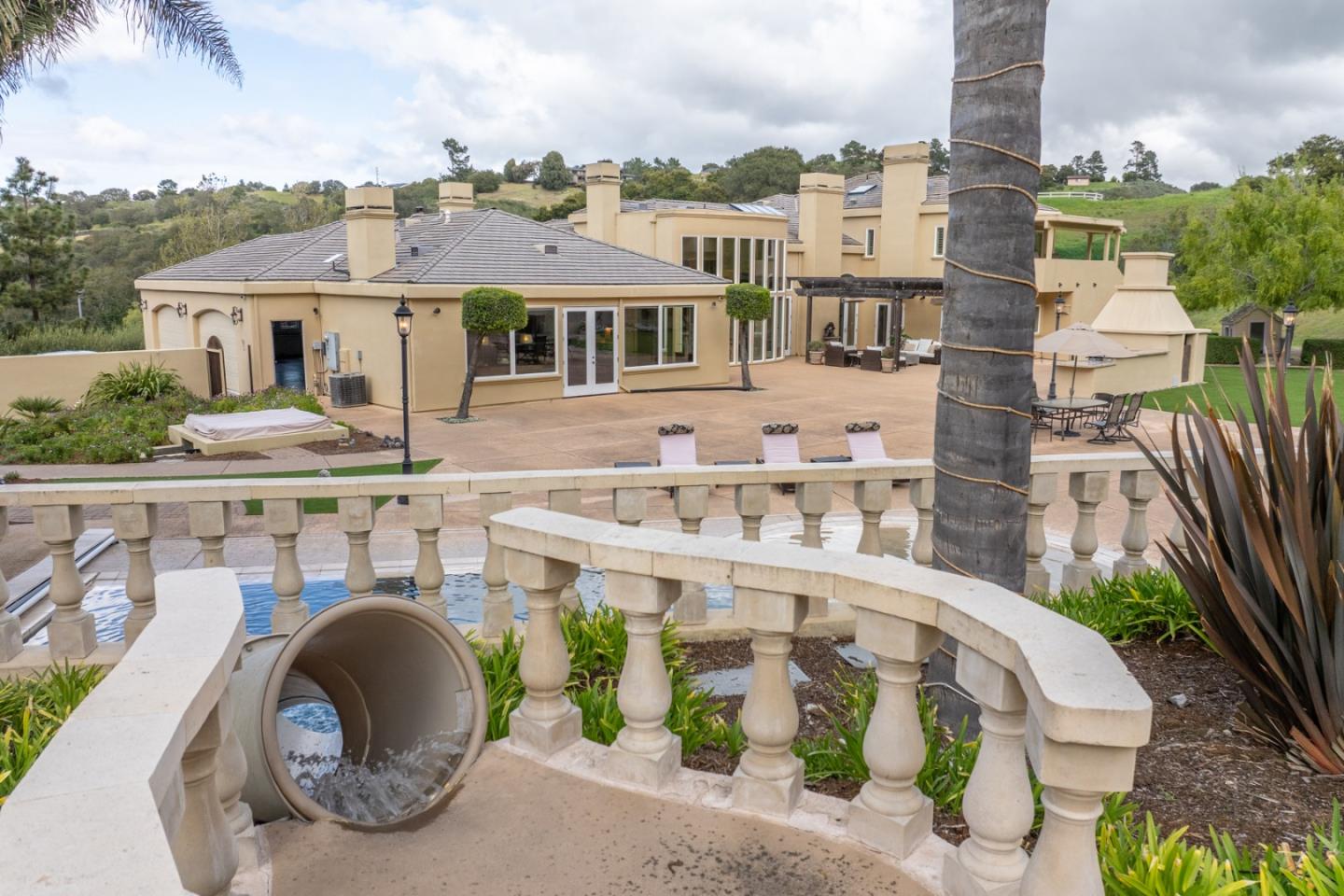 Detail Gallery Image 32 of 43 For 25224 Casiano Dr, Salinas,  CA 93908 - 6 Beds | 6/2 Baths