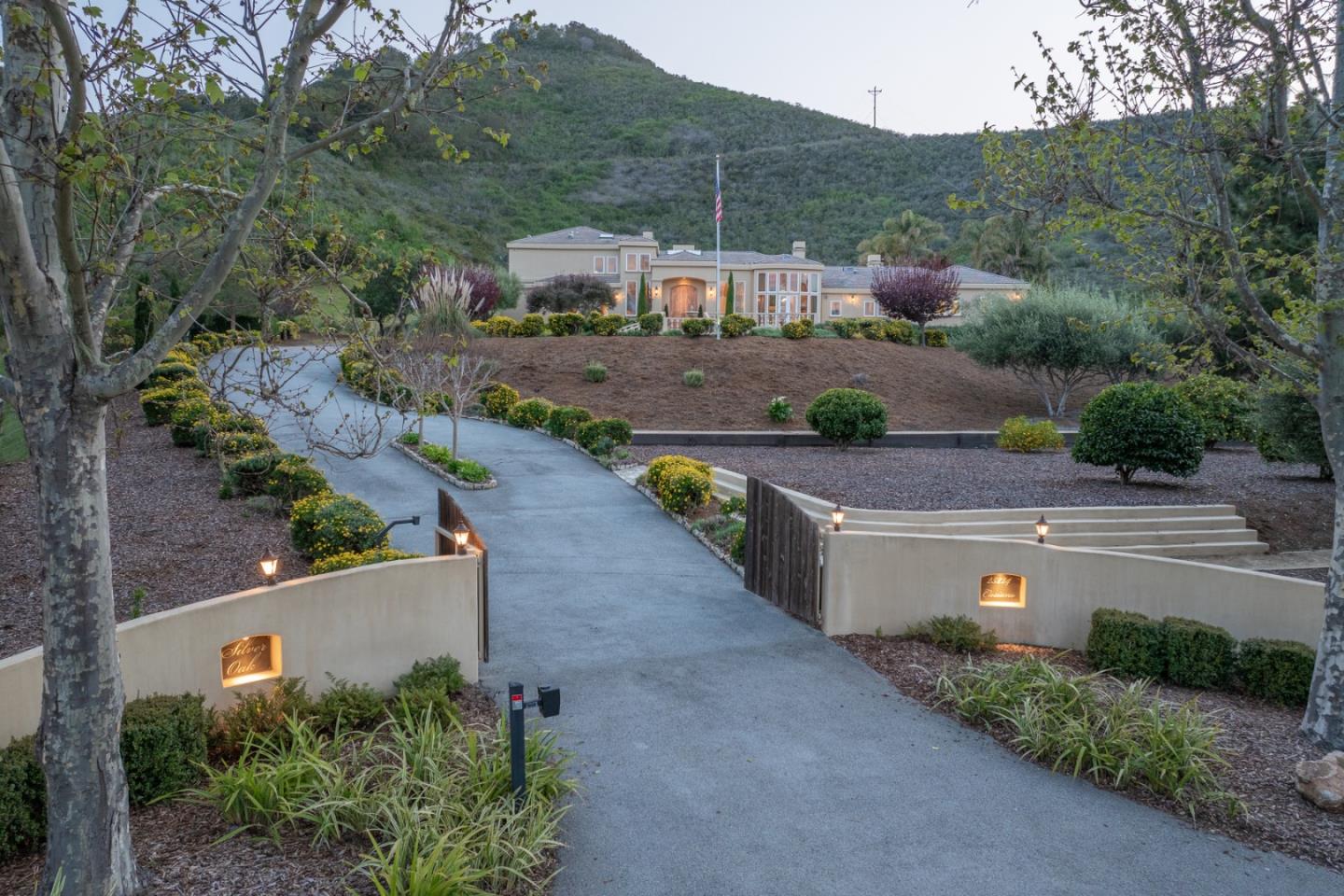Detail Gallery Image 36 of 43 For 25224 Casiano Dr, Salinas,  CA 93908 - 6 Beds | 6/2 Baths