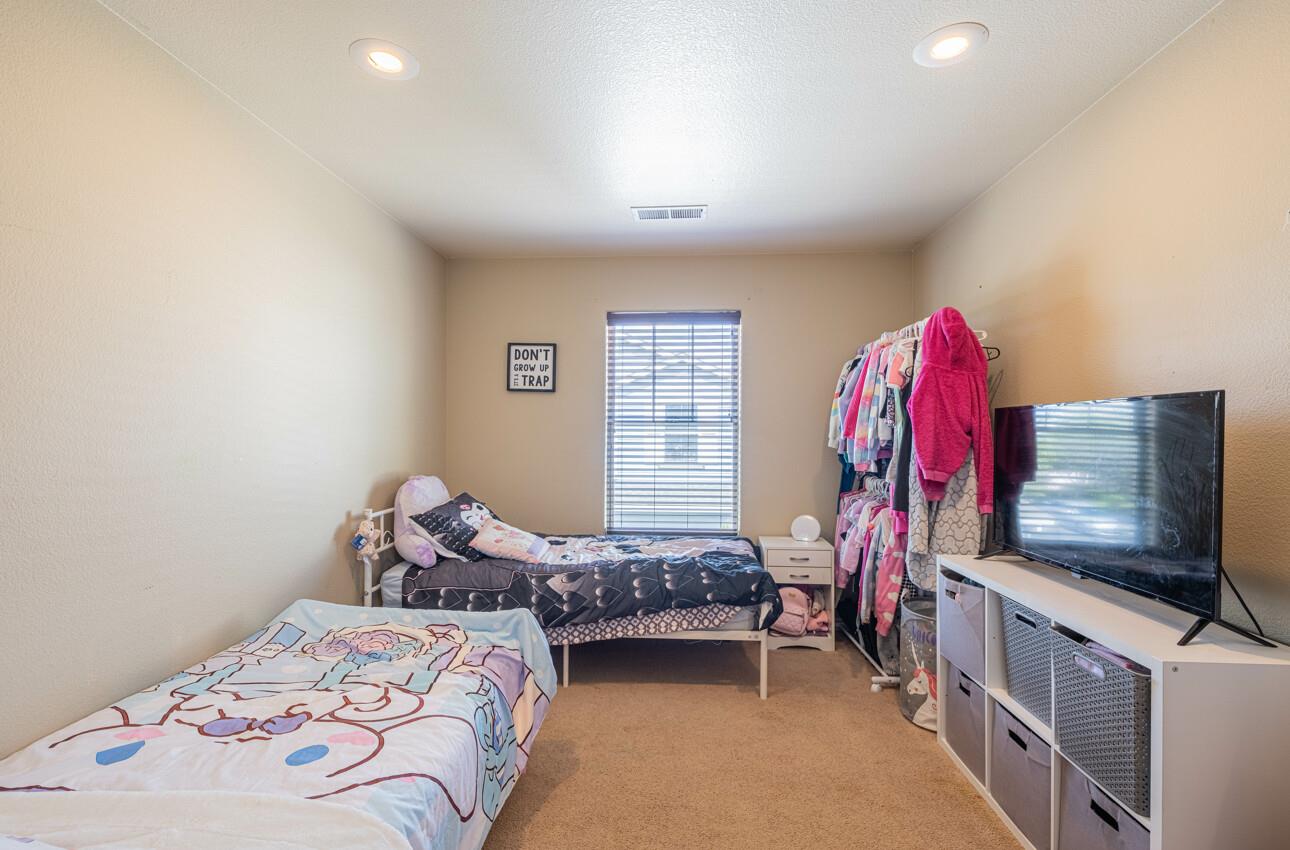 Detail Gallery Image 15 of 30 For 271 Azalea Pl, Soledad,  CA 93960 - 4 Beds | 2/1 Baths