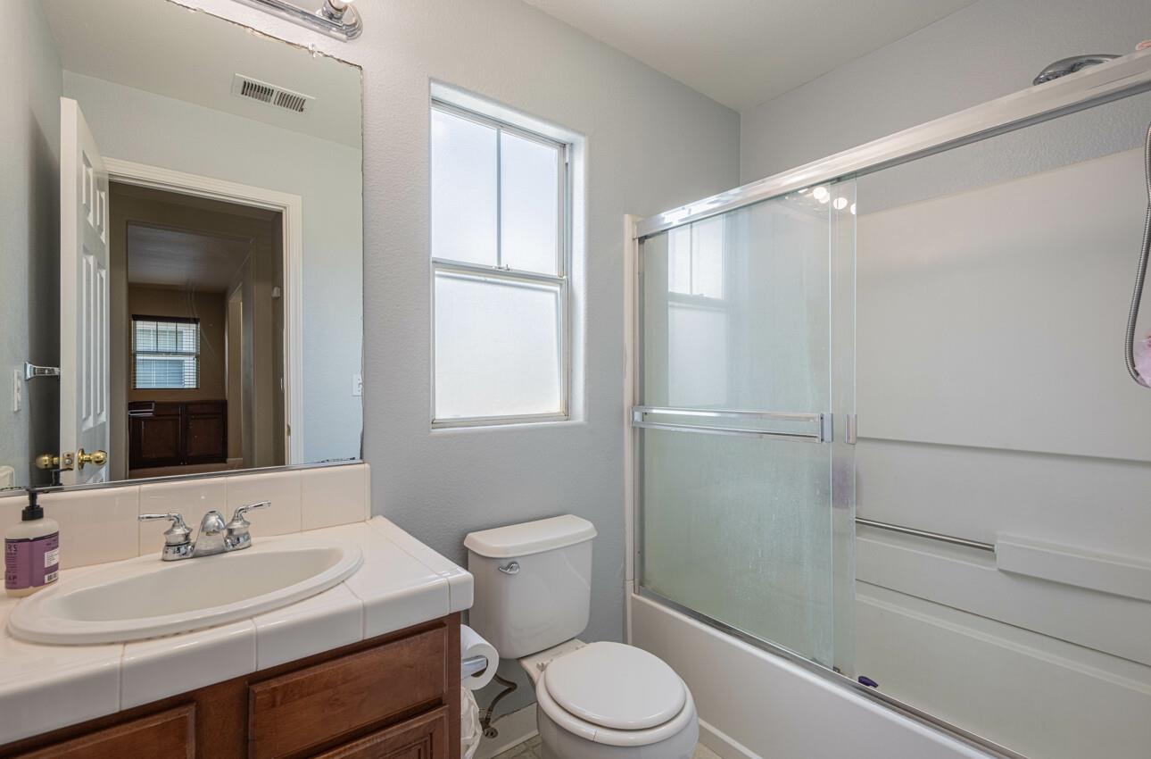 Detail Gallery Image 19 of 30 For 271 Azalea Pl, Soledad,  CA 93960 - 4 Beds | 2/1 Baths
