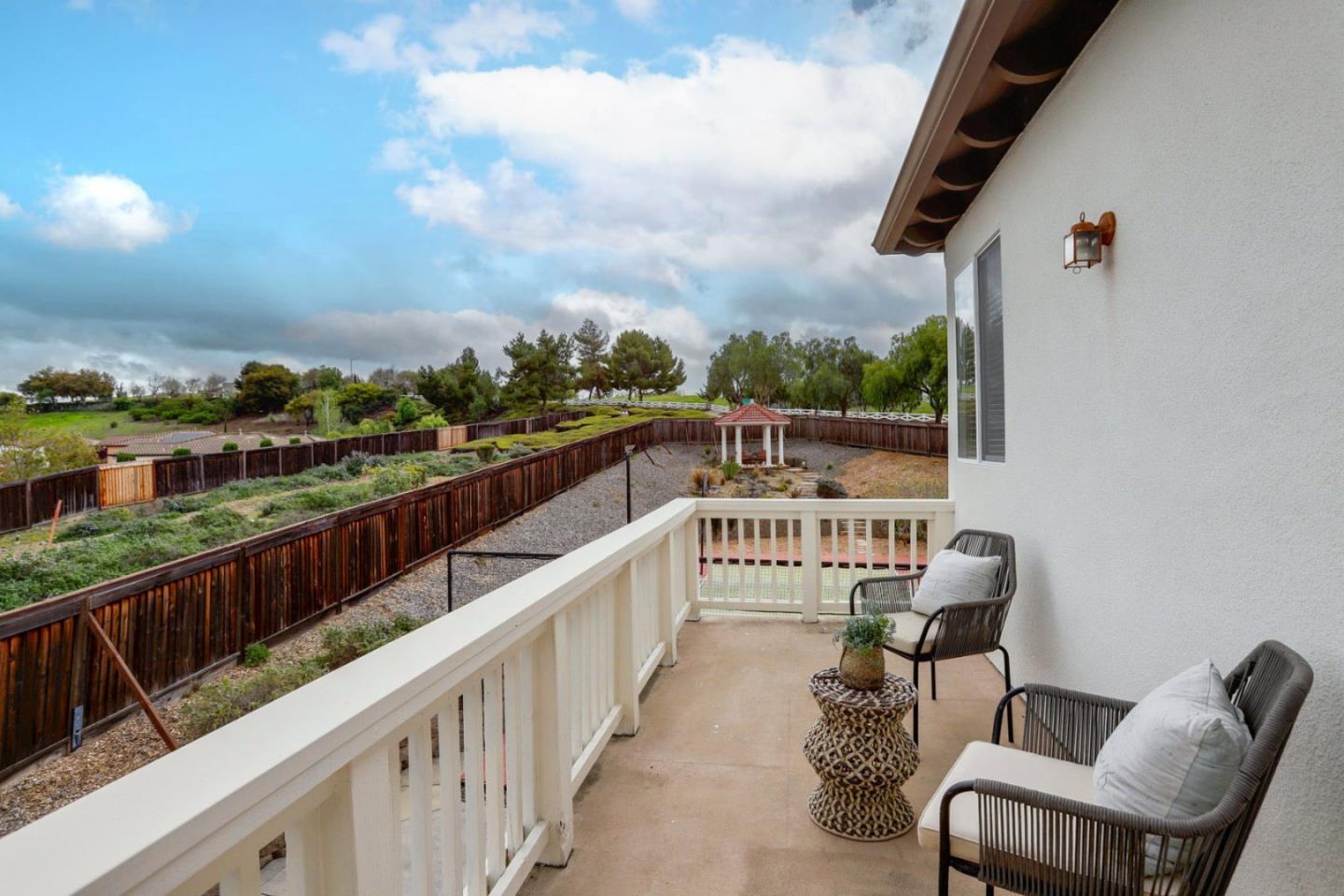 Detail Gallery Image 11 of 52 For 1638 Heritage Bay Ct #1,  San Jose,  CA 95138 - 5 Beds | 4/1 Baths