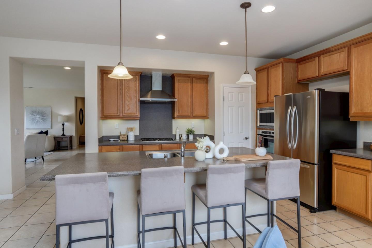 Detail Gallery Image 31 of 52 For 1638 Heritage Bay Ct #1,  San Jose,  CA 95138 - 5 Beds | 4/1 Baths