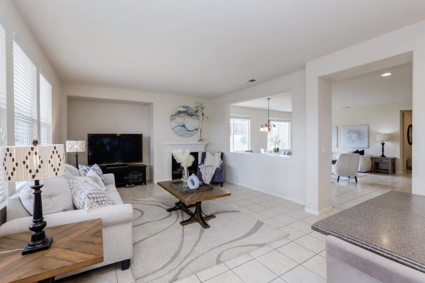 Detail Gallery Image 32 of 52 For 1638 Heritage Bay Ct #1,  San Jose,  CA 95138 - 5 Beds | 4/1 Baths