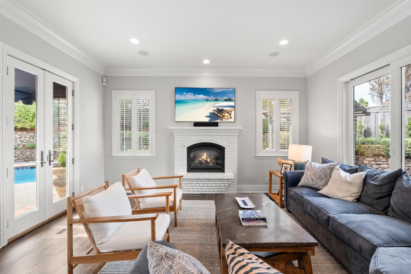 Detail Gallery Image 12 of 48 For 629 Lombardy Way, Redwood City,  CA 94062 - 5 Beds | 4/1 Baths