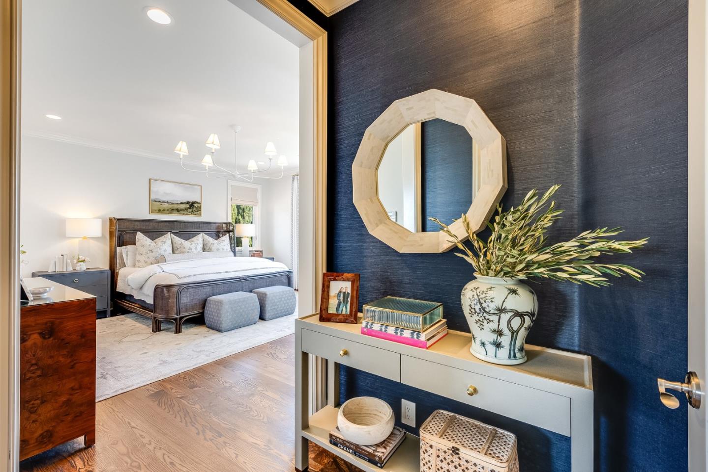 Detail Gallery Image 25 of 48 For 629 Lombardy Way, Redwood City,  CA 94062 - 5 Beds | 4/1 Baths
