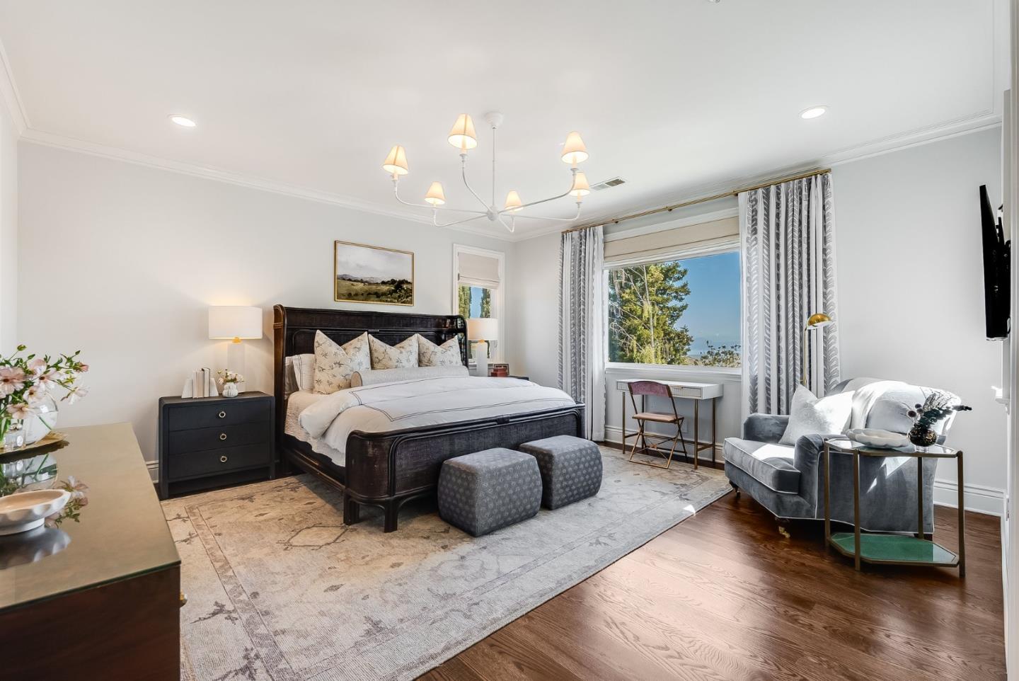 Detail Gallery Image 27 of 48 For 629 Lombardy Way, Redwood City,  CA 94062 - 5 Beds | 4/1 Baths
