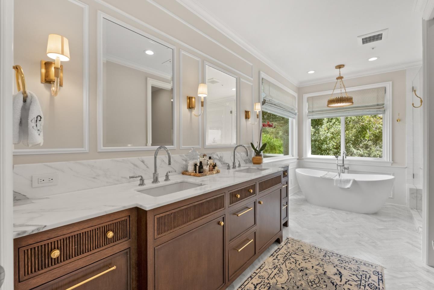 Detail Gallery Image 30 of 48 For 629 Lombardy Way, Redwood City,  CA 94062 - 5 Beds | 4/1 Baths
