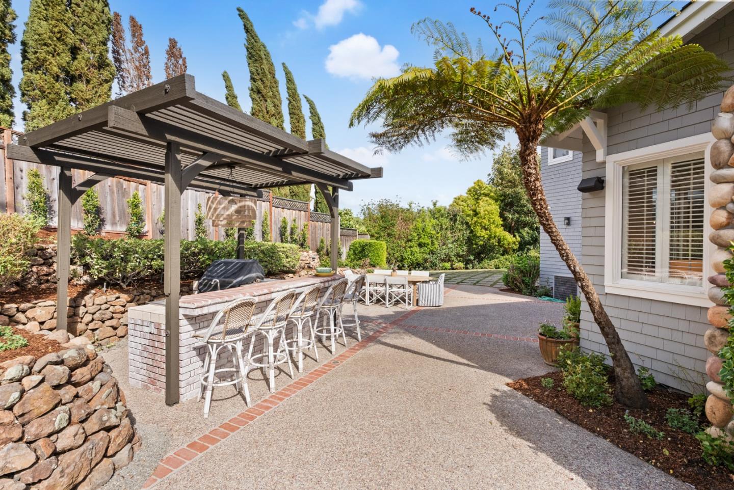 Detail Gallery Image 35 of 48 For 629 Lombardy Way, Redwood City,  CA 94062 - 5 Beds | 4/1 Baths