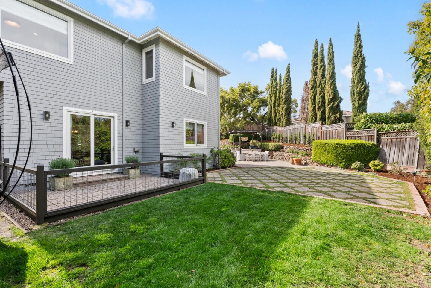 Detail Gallery Image 37 of 48 For 629 Lombardy Way, Redwood City,  CA 94062 - 5 Beds | 4/1 Baths