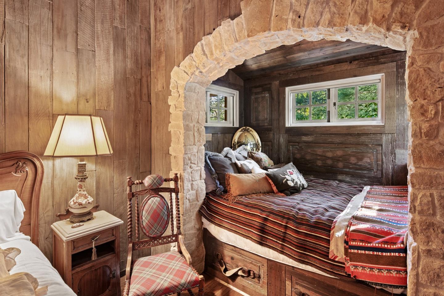 Detail Gallery Image 27 of 42 For 34205 Robinson Canyon Rd, Carmel,  CA 93923 - 6 Beds | 3/1 Baths