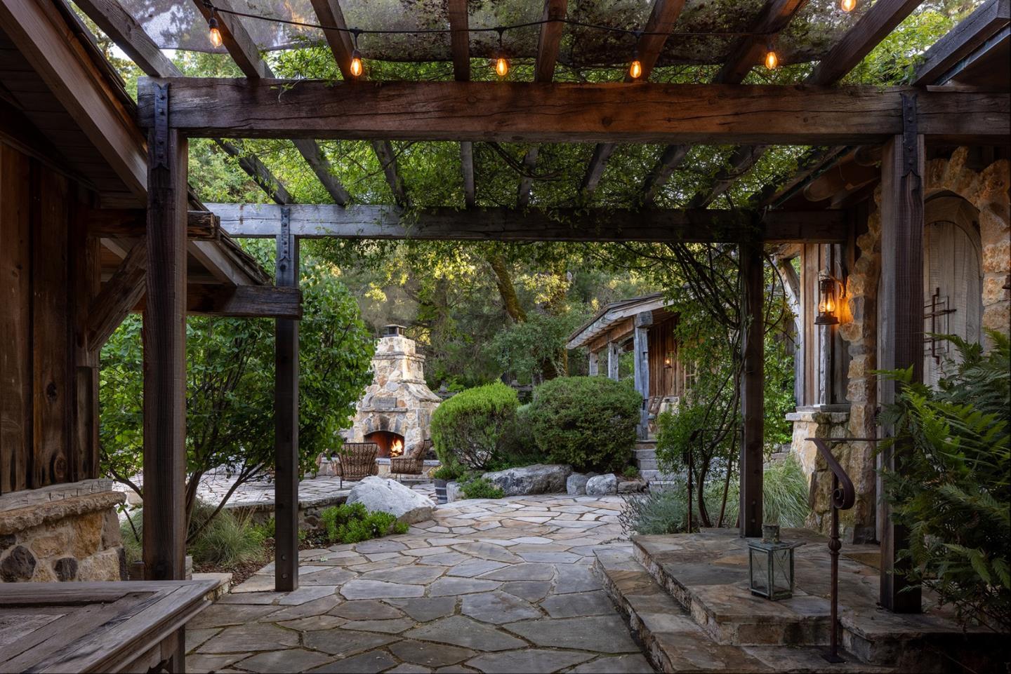 Detail Gallery Image 31 of 42 For 34205 Robinson Canyon Rd, Carmel,  CA 93923 - 6 Beds | 3/1 Baths