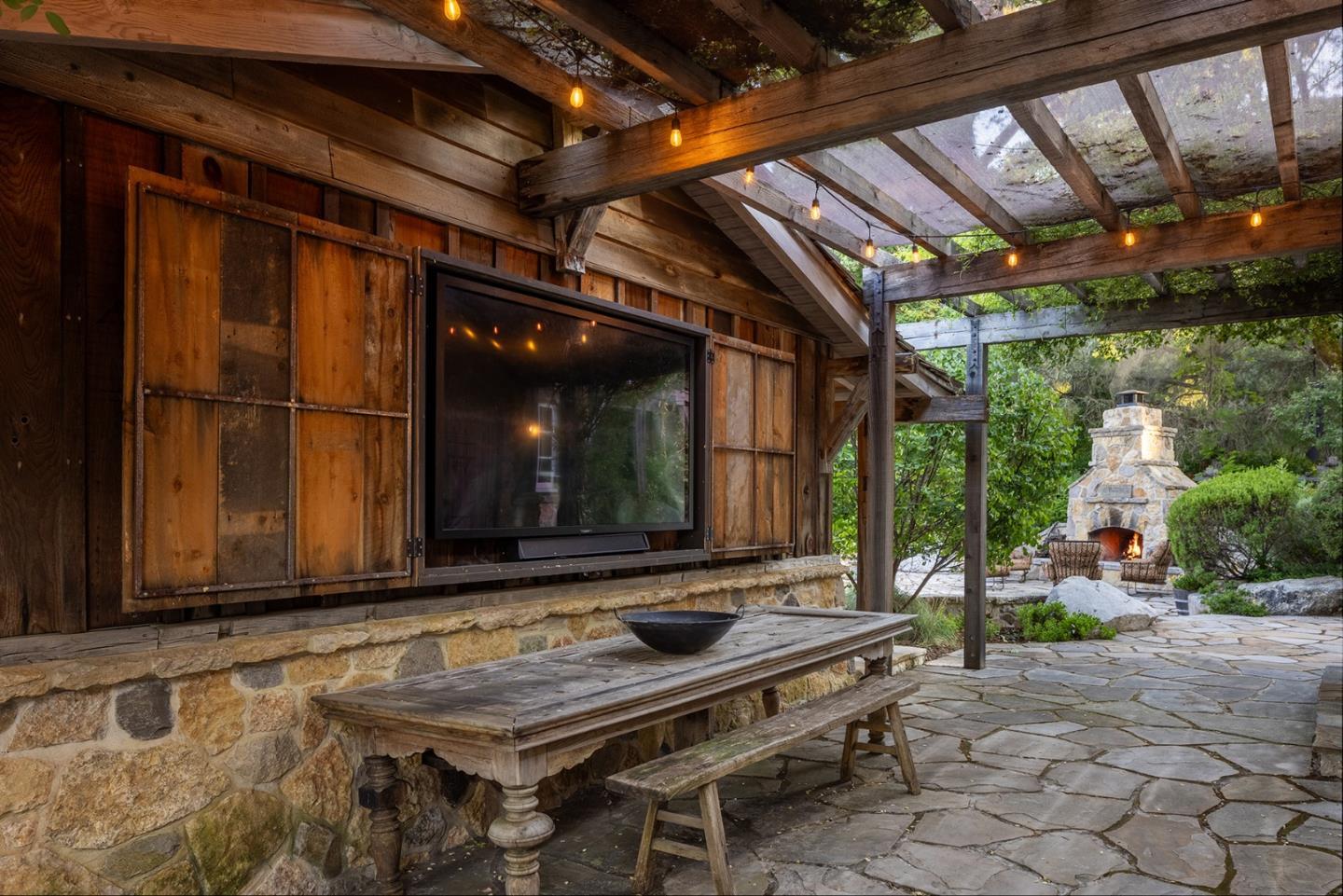 Detail Gallery Image 32 of 42 For 34205 Robinson Canyon Rd, Carmel,  CA 93923 - 6 Beds | 3/1 Baths