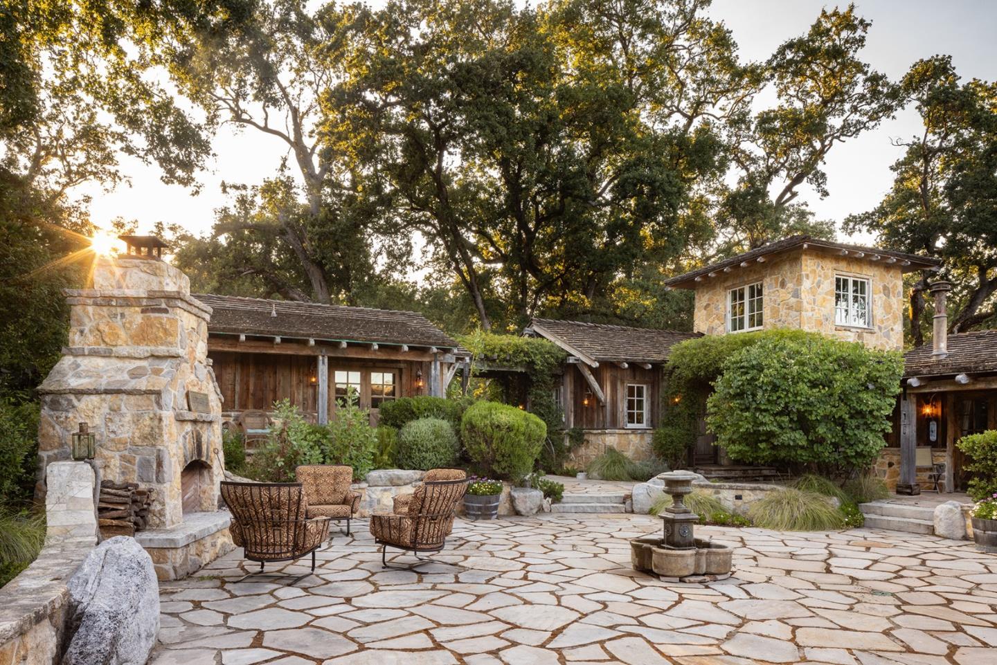 Detail Gallery Image 5 of 42 For 34205 Robinson Canyon Rd, Carmel,  CA 93923 - 6 Beds | 3/1 Baths