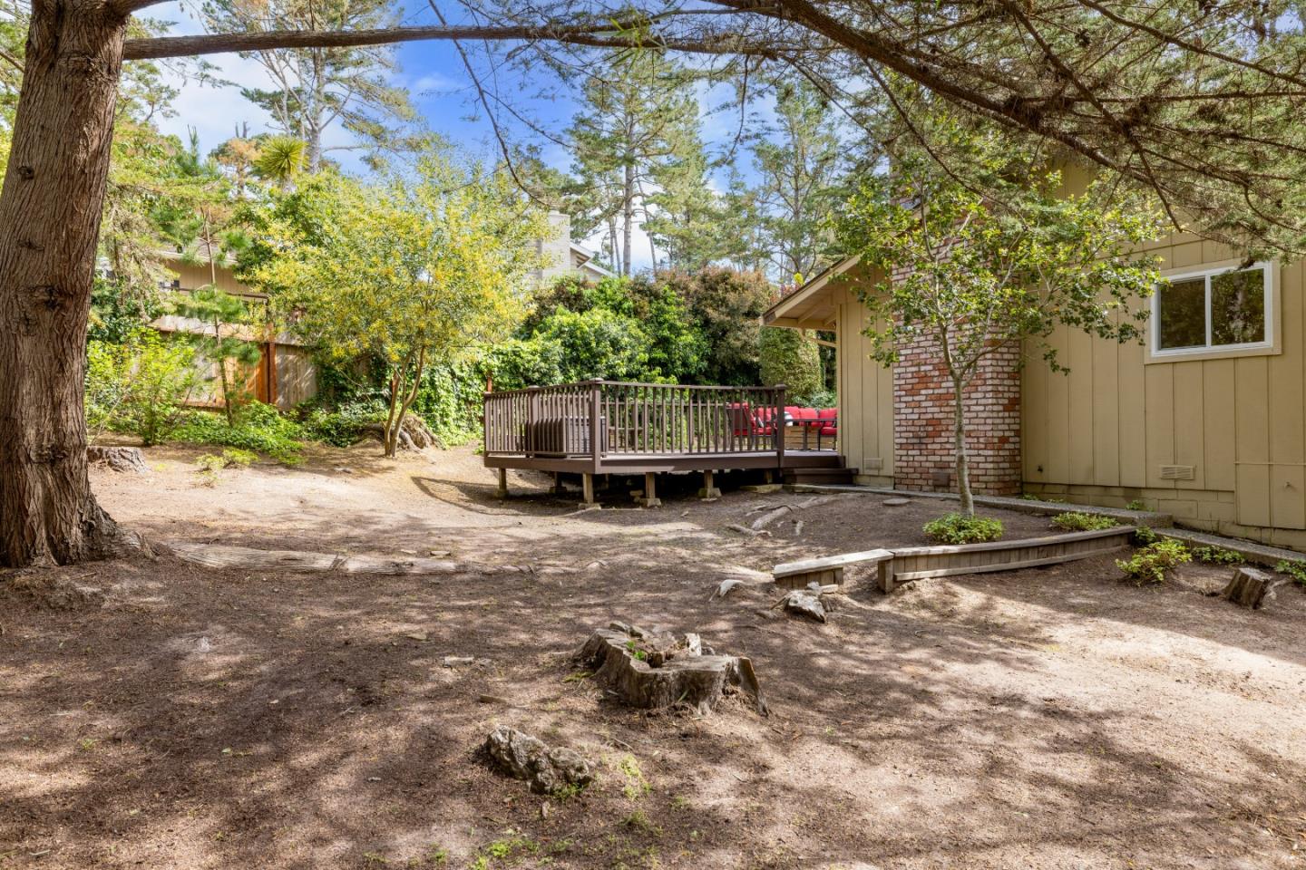 Detail Gallery Image 19 of 22 For 4097 Sunridge Rd, Pebble Beach,  CA 93953 - 3 Beds | 2/1 Baths