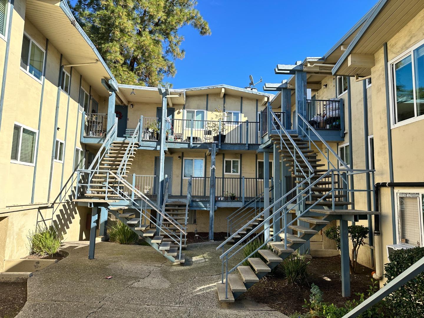Detail Gallery Image 5 of 13 For 1500 S White Rd, San Jose,  CA 95127 - – Beds | – Baths