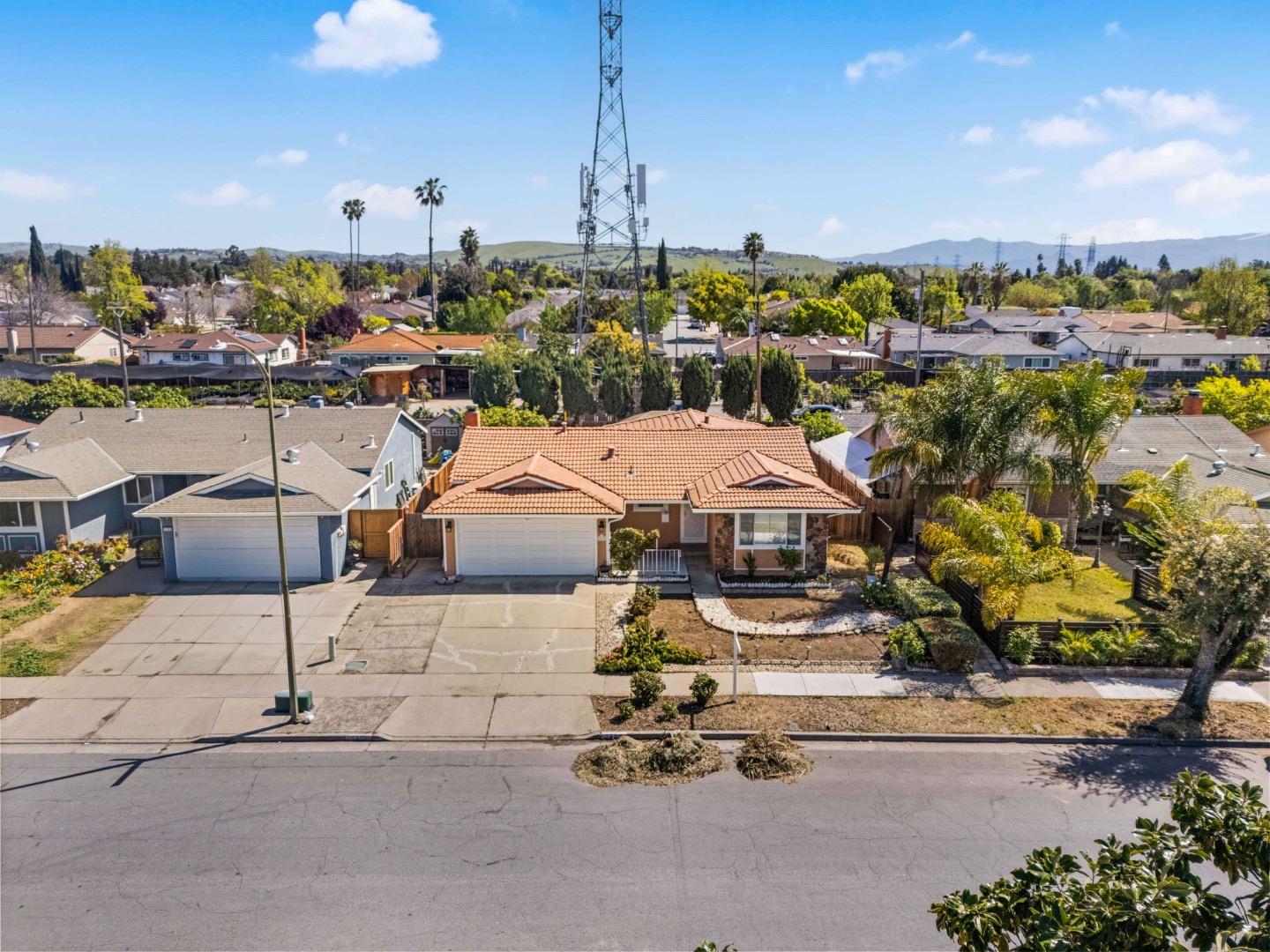 Detail Gallery Image 38 of 40 For 2496 Sturla Dr, San Jose,  CA 95148 - 4 Beds | 2 Baths