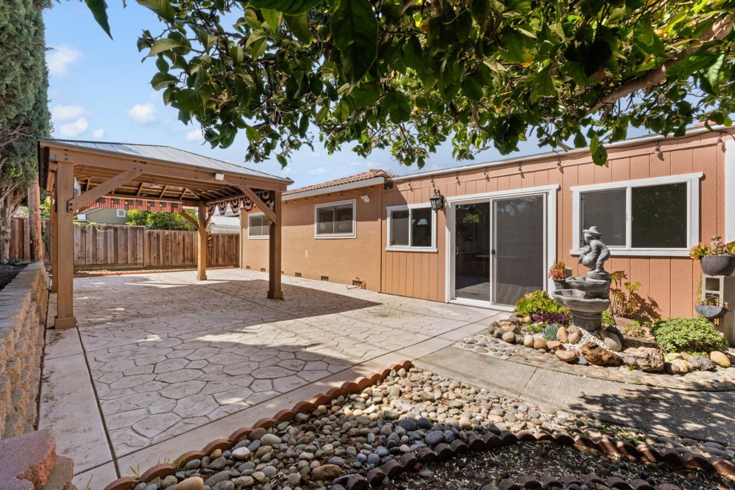 Detail Gallery Image 4 of 40 For 2496 Sturla Dr, San Jose,  CA 95148 - 4 Beds | 2 Baths