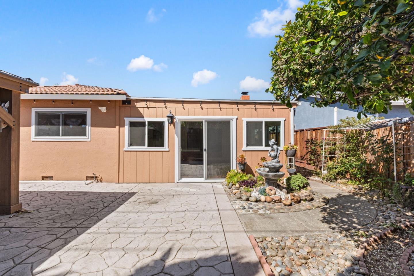 Detail Gallery Image 5 of 40 For 2496 Sturla Dr, San Jose,  CA 95148 - 4 Beds | 2 Baths
