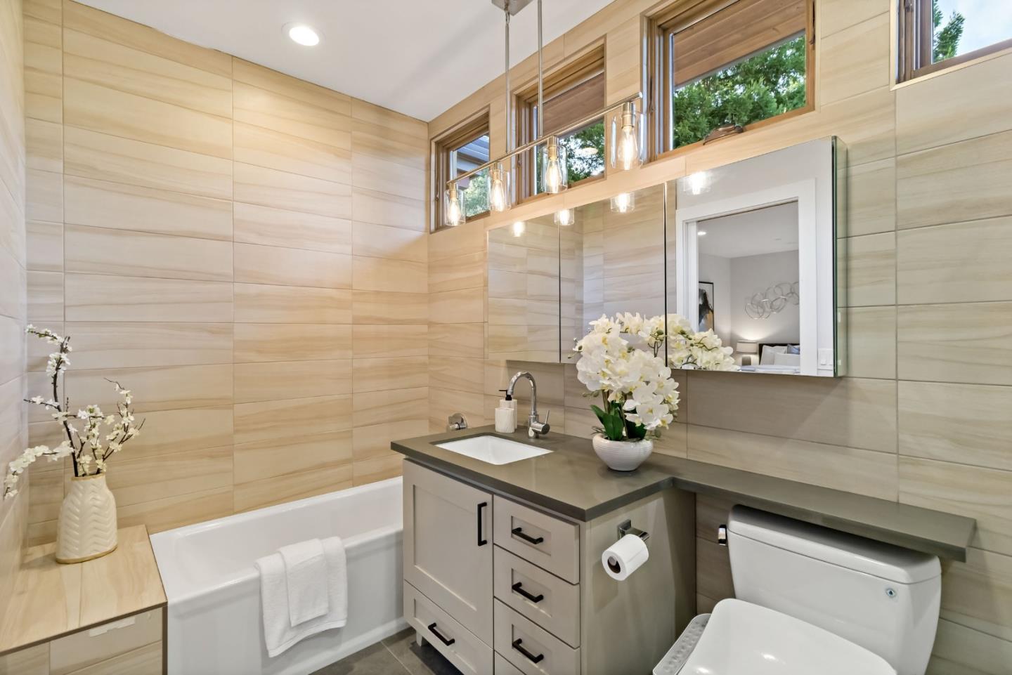 Detail Gallery Image 21 of 36 For 14667 Big Basin Way, Saratoga,  CA 95070 - 3 Beds | 2 Baths