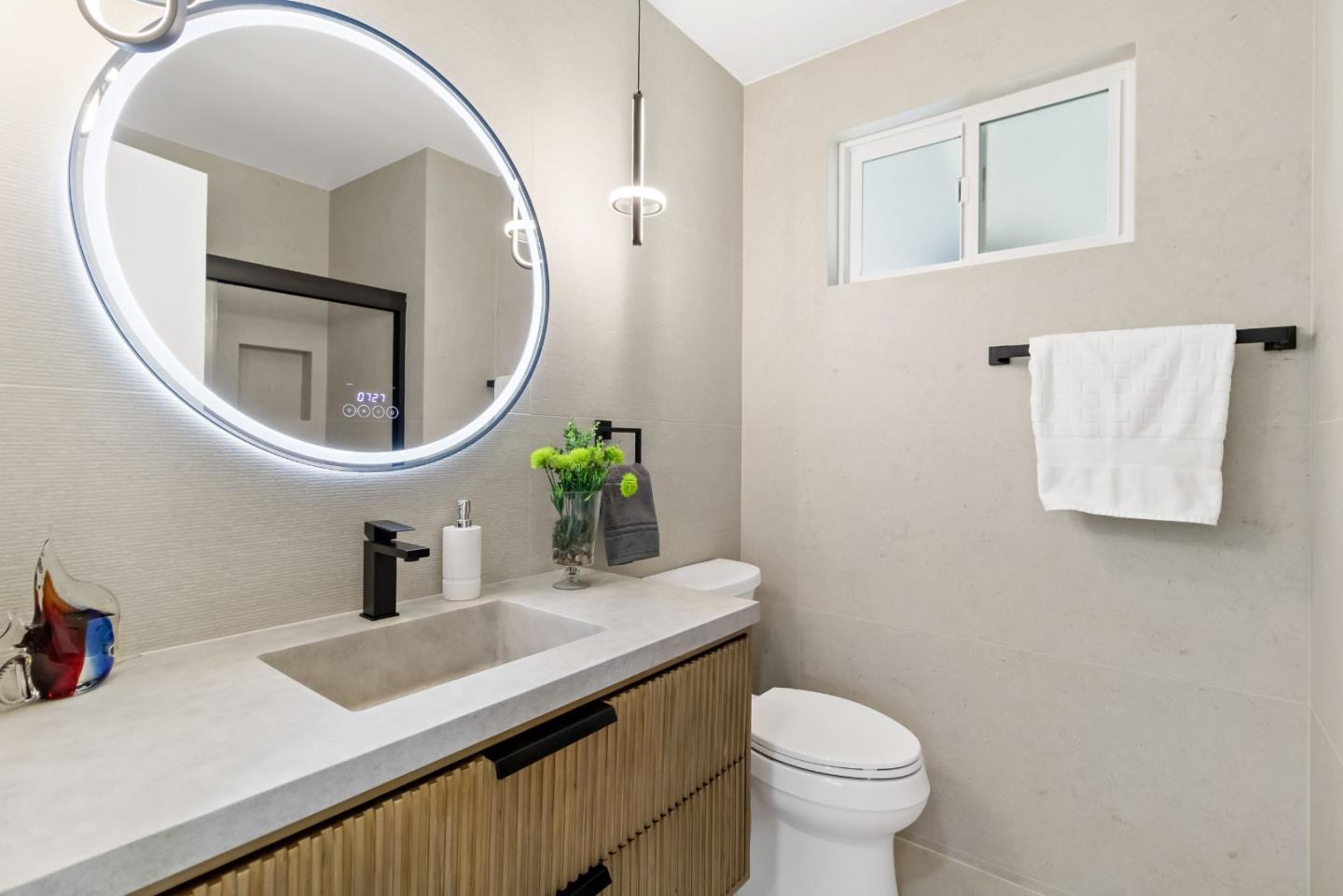 Detail Gallery Image 19 of 63 For 5362 Ayrshire Dr, San Jose,  CA 95118 - 4 Beds | 2/1 Baths