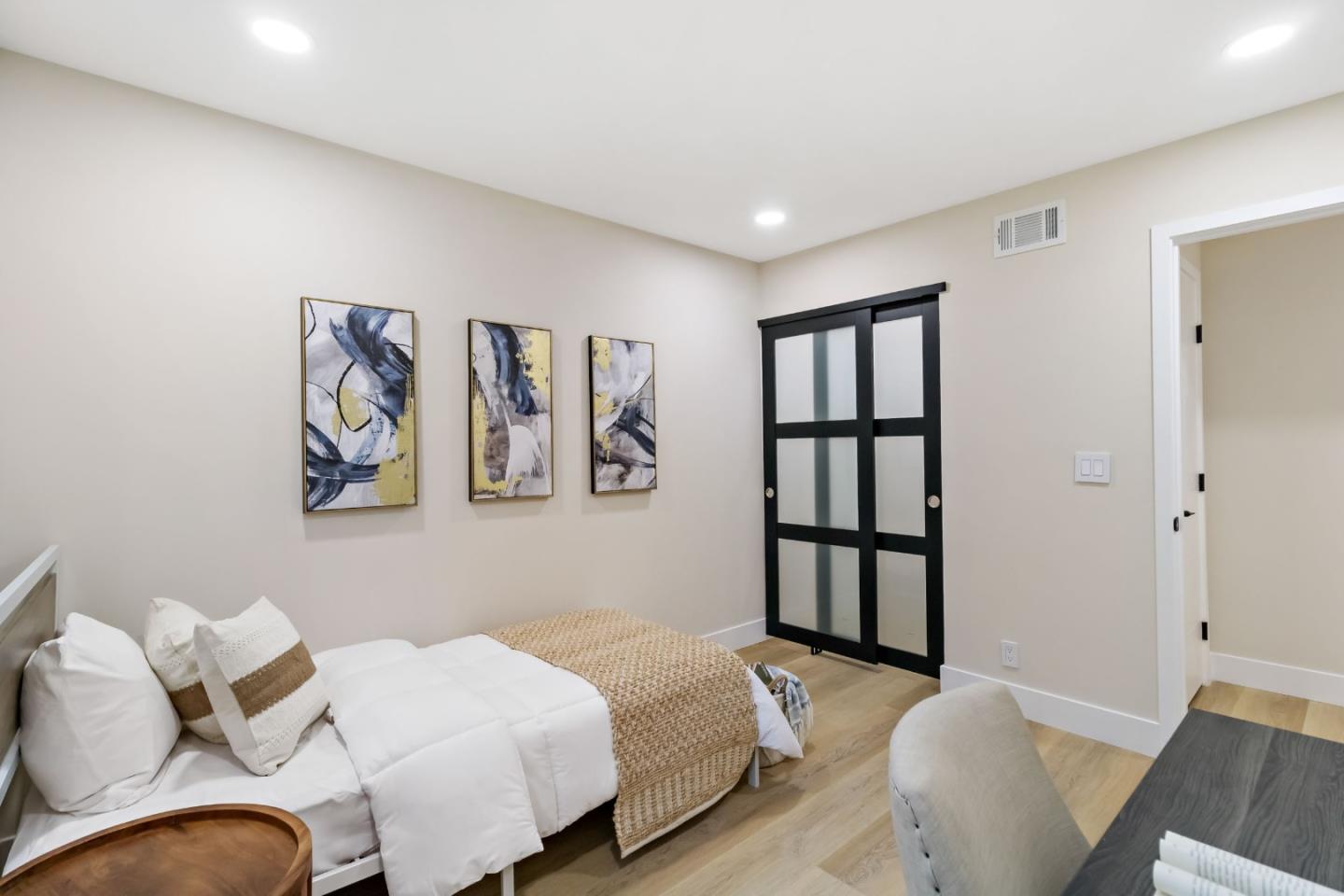 Detail Gallery Image 22 of 63 For 5362 Ayrshire Dr, San Jose,  CA 95118 - 4 Beds | 2/1 Baths